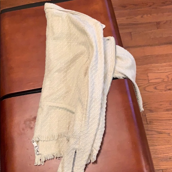 New Spring Sports Jacket - Picture 3 of 5